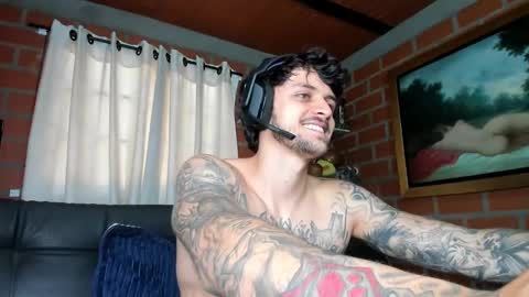Snapshot of daniele_bunny chatting on 01-17-25, 05:51 Daniele Bunny online show from 01-17-25, 05:51