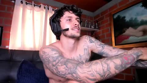 Snapshot of daniele_bunny chatting on 01-17-25, 08:55 Daniele Bunny online show from 01-17-25, 08:55