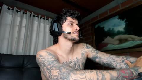 Snapshot of daniele_bunny chatting on 01-22-25, 05:28 Daniele Bunny online show from 01-22-25, 05:28