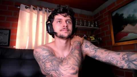 Snapshot of daniele_bunny chatting on 01-22-25, 08:38 Daniele Bunny online show from 01-22-25, 08:38