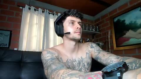 Snapshot of daniele_bunny chatting on 02-13-25, 06:59 Daniele Bunny online show from 02-13-25, 06:59