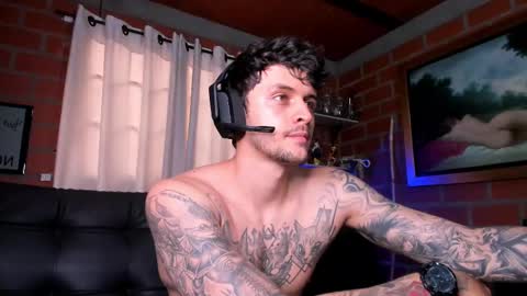 Snapshot of daniele_bunny chatting on 02-17-25, 08:15 Daniele Bunny online show from 02-17-25, 08:15