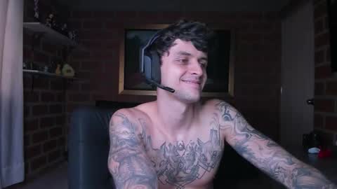 Daniele Bunny online show from 11-25-25, 05:46