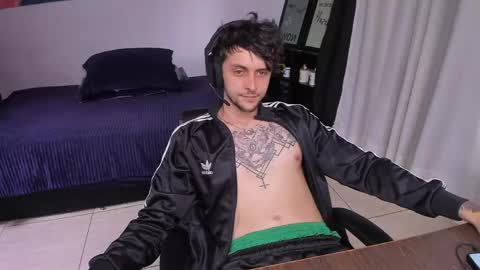 Snapshot of daniele_bunny chatting on 04-25-26, 07:00 Daniele Bunny online show from 04-25-26, 07:00