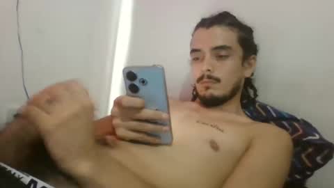 Snapshot of danielhot17 chatting on 10-28-25, 09:17 DANIEL online show from 10-28-25, 09:17