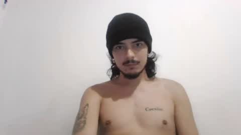 Snapshot of danielhot17 chatting on 05-09-26, 10:53 DANIEL online show from 05-09-26, 10:53