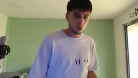 Snapshot of danielitopapii chatting on 01-05-26, 05:27 danielitopapii online show from 01-05-26, 05:27