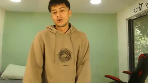 Snapshot of danielitopapii chatting on 01-06-26, 01:37 danielitopapii online show from 01-06-26, 01:37