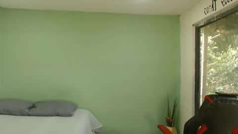 Snapshot of danielitopapii chatting on 02-12-26, 02:12 danielitopapii online show from 02-12-26, 02:12