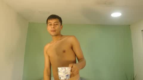 Snapshot of danielitopapii chatting on 03-10-26, 12:43 danielitopapii online show from 03-10-26, 12:43