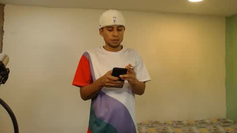 Snapshot of danielitopapii chatting on 05-25-26, 04:57 danielitopapii online show from 05-25-26, 04:57