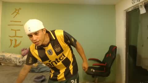 Snapshot of danielitopapii chatting on 07-15-26, 04:29 danielitopapii online show from 07-15-26, 04:29