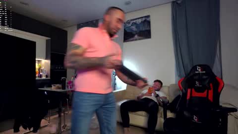 Snapshot of danielkraig_for_u chatting on 02-08-26, 03:37 Daniel Kraig online show from 02-08-26, 03:37