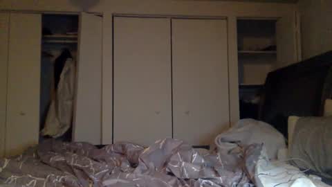 Snapshot of daniellbisous chatting on 11-28-25, 09:45 daniellbisous online show from 11-28-25, 09:45