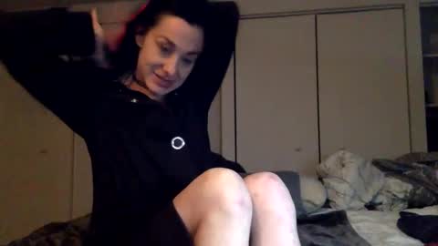 Snapshot of daniellbisous chatting on 12-02-25, 04:51 daniellbisous online show from 12-02-25, 04:51