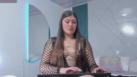 Danielle online show from 10-03-25, 01:57