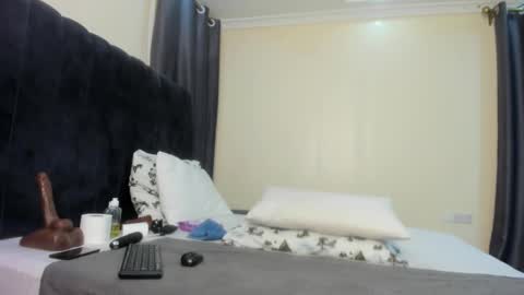 danielle_rock online show from 02-17-25, 07:10