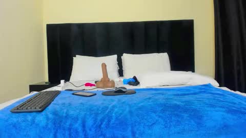 Snapshot of danielle_rock chatting on 01-13-26, 09:53 danielle_rock online show from 01-13-26, 09:53