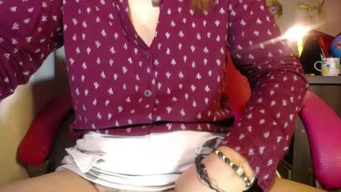 Angie online show from 04-15-26, 03:19