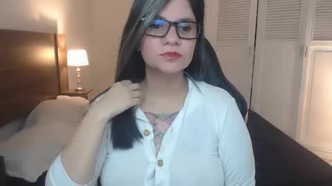 Snapshot of daniellerain chatting on 04-22-26, 10:06 daniellerain online show from 04-22-26, 10:06