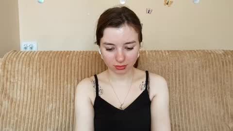 Snapshot of daniellevaulet chatting on 06-09-26, 07:09 Mia online show from 06-09-26, 07:09