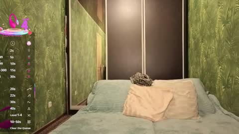 DanieloCool online show from 12-15-25, 07:01