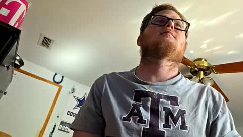 Snapshot of danielp_mod_cb chatting on 11-12-25, 06:19 Daniel y. online show from 11-12-25, 06:19