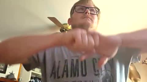 Snapshot of danielp_mod_cb chatting on 02-12-26, 08:59 Daniel y. online show from 02-12-26, 08:59