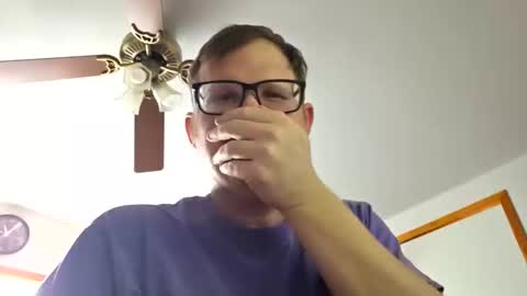 Snapshot of danielp_mod_cb chatting on 05-19-26, 07:42 Daniel y. online show from 05-19-26, 07:42