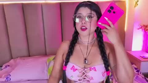 Snapshot of daniilove_ chatting on 07-13-26, 04:15 Danni online show from 07-13-26, 04:15
