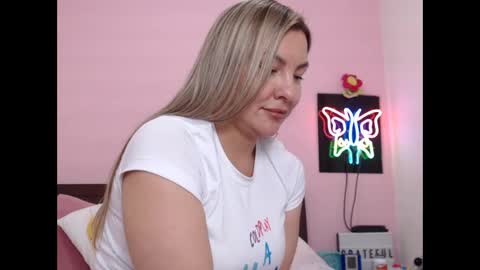 K A R O L online show from 02-11-25, 04:11