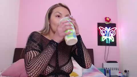 K A R O L online show from 02-15-25, 02:04