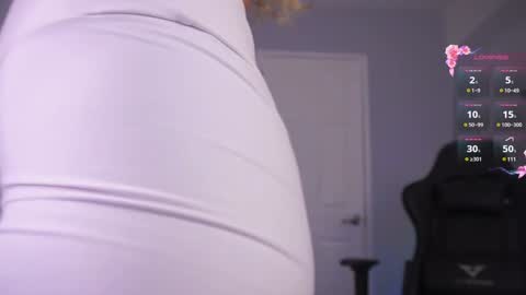 Snapshot of danikadillan chatting on 01-25-25, 04:23 Hi my name is Anna. Please say hello I like to chat with you. If u have request use Tip option .Thank you online show from 01-25-25, 04:23