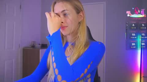 Snapshot of danikadillan chatting on 03-06-25, 07:14 Hi my name is Anna. Please say hello I like to chat with you. If u have request use Tip option .Thank you online show from 03-06-25, 07:14