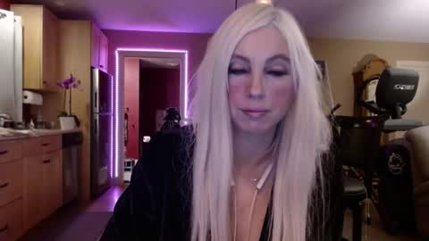 DanikaWhite69 online show from 02-11-25, 09:09