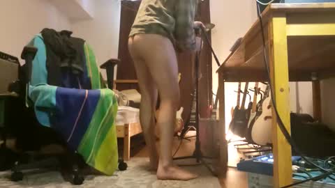 Snapshot of danimal5000 chatting on 01-04-25, 07:55 danimal5000 online show from 01-04-25, 07:55