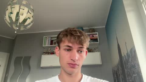 Snapshot of daniosunshine chatting on 01-25-25, 01:08 danio hot online show from 01-25-25, 01:08