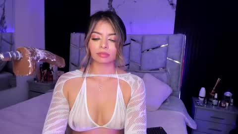 Dani Phonenix online show from 03-01-25, 01:43