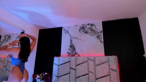 Dani Phonenix online show from 10-25-25, 07:30