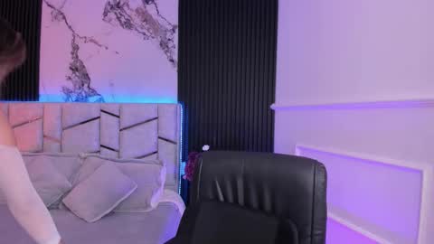 Snapshot of daniphoenixx chatting on 01-08-26, 07:49 Dani Phonenix online show from 01-08-26, 07:49