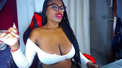 Snapshot of danisabrownn chatting on 01-10-26, 06:42 danisabrownn online show from 01-10-26, 06:42