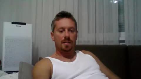 Snapshot of danisami12345 chatting on 11-21-25, 10:52 daniel online show from 11-21-25, 10:52