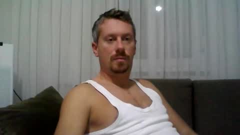 Snapshot of danisami12345 chatting on 11-25-25, 08:31 daniel online show from 11-25-25, 08:31