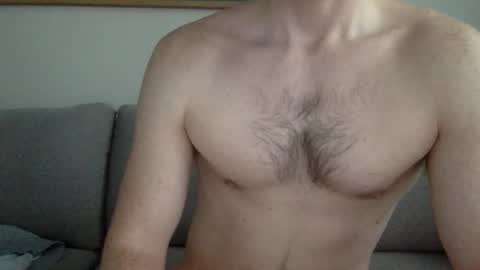 Snapshot of danishguysdicks chatting on 02-06-26, 08:51 Buzzy online show from 02-06-26, 08:51