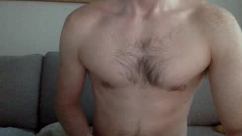 Snapshot of danishguysdicks chatting on 02-24-26, 07:06 Buzzy online show from 02-24-26, 07:06