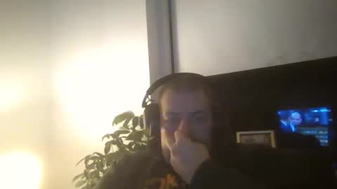 danishman1980 online show from 11-02-25, 09:17