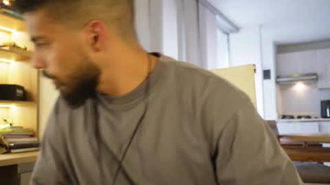 Dann saenz online show from 11-10-25, 09:14