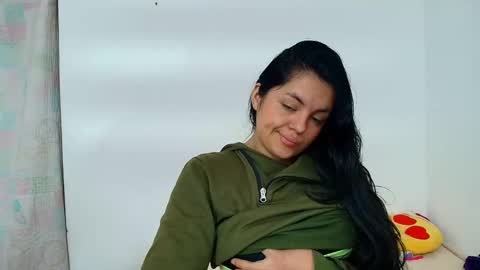 Snapshot of danna_1111 chatting on 11-11-25, 02:50 danna online show from 11-11-25, 02:50