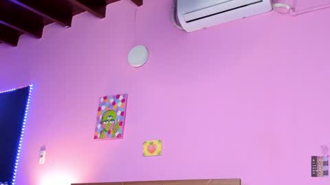 Dannacastle online show from 01-19-25, 07:46