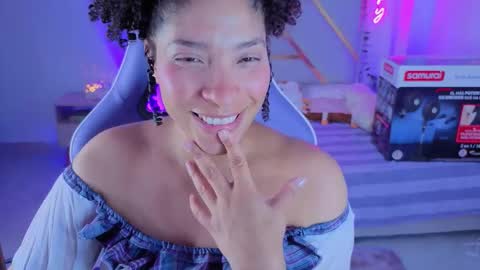 Snapshot of danna_berry chatting on 01-06-26, 02:21 DannaBerry online show from 01-06-26, 02:21